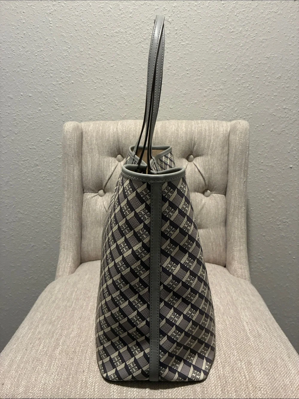 Tory Burch Gray and Cream Patterned Stripe Tote